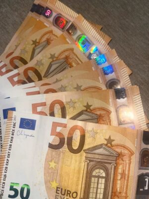 where's the best place to buy euros
