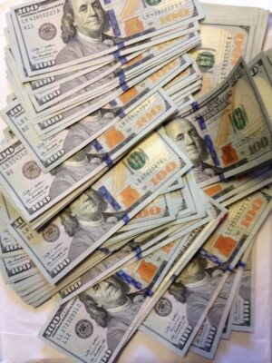 where to buy us dollars near me