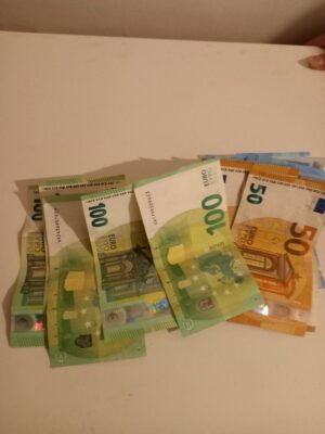where to get best rate to buy euros
