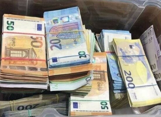 where to buy euro currency