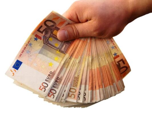 where should i buy euros