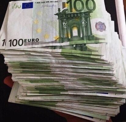 where is the best place to buy euros in london
