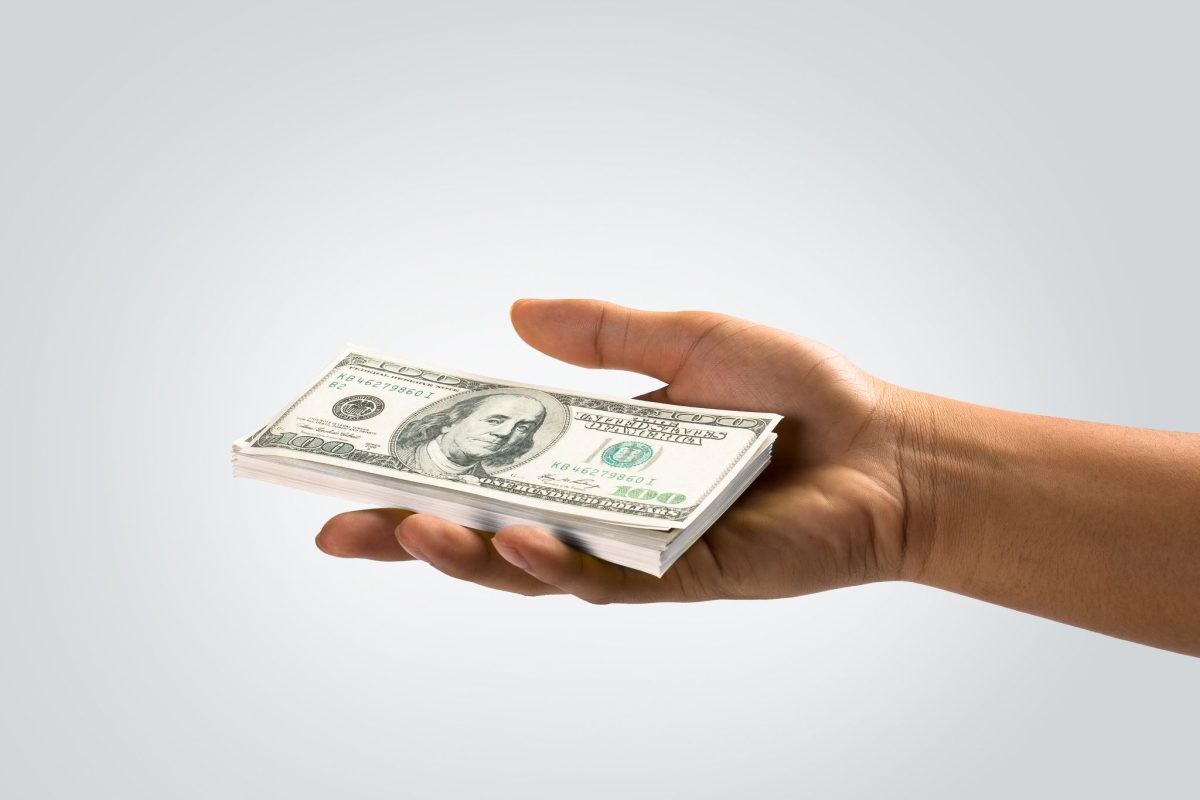 How to Spot Counterfeit Money